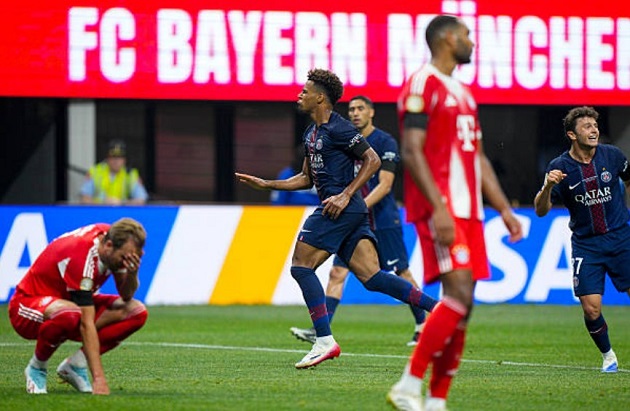 PSG đại thắng Bayern Munich: Chiến thắng kịch tính với hai thẻ đỏ và VAR gây tranh cãi