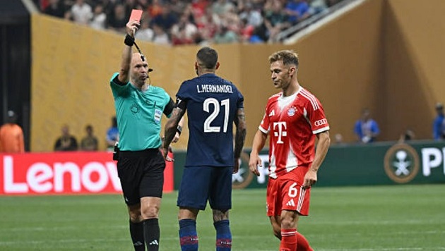 PSG đại thắng Bayern Munich: Chiến thắng kịch tính với hai thẻ đỏ và VAR gây tranh cãi